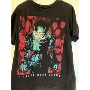 IT TAKES MANY FORMS Pennywise Clown Graphic‎ T-Shirt Sz Lg Stephen King Horror